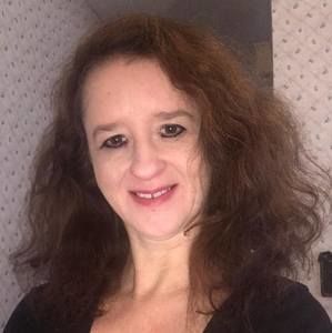 Meet your Posher, Cynthia